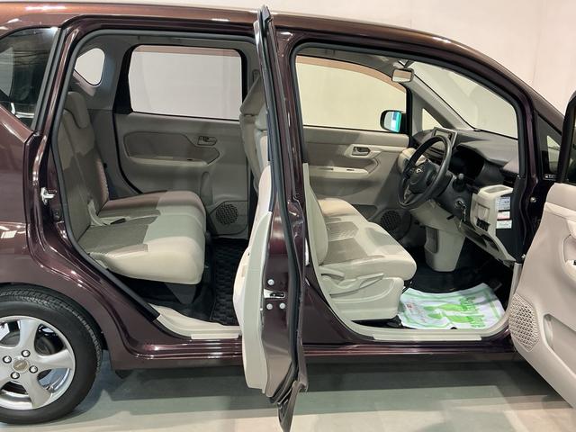 ムーヴ Ｌ　ＳＡ　ナビ＆ＴＶ　電動格納式ドアミラー　Ｉストップ　キーレスキー　横滑防止装置　Ｂカメラ　盗難防止　ＥＴＣ　衝突安全ボディ　エアバッグ　ＡＢＳ　メモリーナビ　ドライブレコーダー　衝突被害軽減装置（11枚目）