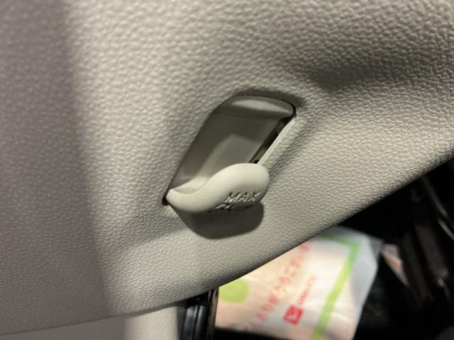 ムーヴ ＸリミテッドＩＩ　ＳＡＩＩＩ　ナビゲーションシステム　バックカメラ　アルミホイール　キーフリーシステム　スマートアシスト３　シートヒーター　アイドリングストップ機能（35枚目）