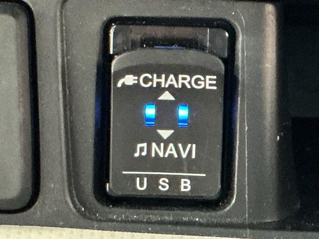 ムーヴ ＸリミテッドＩＩ　ＳＡＩＩＩ　ナビゲーションシステム　バックカメラ　アルミホイール　キーフリーシステム　スマートアシスト３　シートヒーター　アイドリングストップ機能（44枚目）