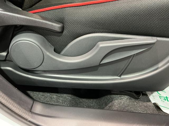 ロッキー X オートハイビーム 電動格納ドアミラー バックモニター LEDヘッドライト 車線逸脱警報 イモビライザ コーナーセンサー 記録簿 ドラレコ アルミホイール アイドリングストップ ワンオーナー キーレス(16枚目)