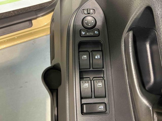 タント X TV スマートキーシステム キーレスキー エアバッグ ABS アイドリングストップ車 ブレーキサポート 電動ミラー LEDライト 車線逸脱警報 オートハイビーム 盗難警報装置 両側電動スライドドア(11枚目)