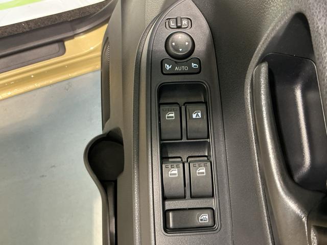 タント X TV スマートキーシステム キーレスキー エアバッグ ABS アイドリングストップ車 ブレーキサポート 電動ミラー LEDライト 車線逸脱警報 オートハイビーム 盗難警報装置 両側電動スライドドア(30枚目)