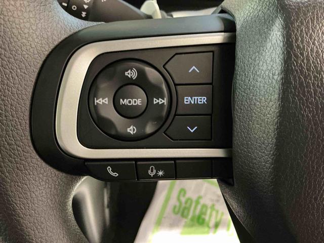 タント ファンクロス パーキングセンサー 衝突軽減システム 両側オートドア シートヒータ オートLED レーンキープアシスト LEDヘットライト キーレスエントリー スマートキ- オートライト ベンチシート(24枚目)