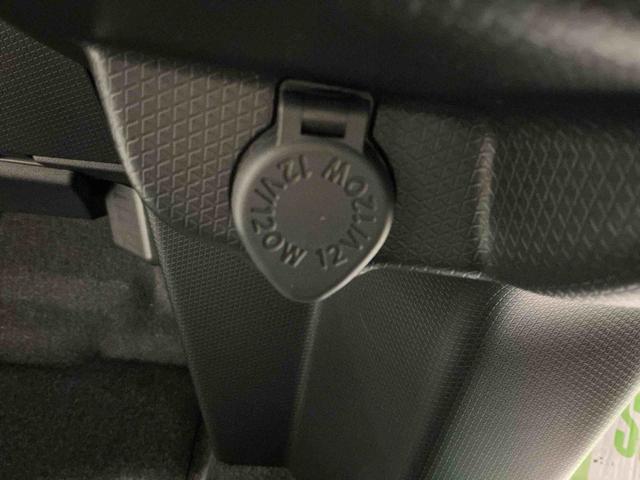 タント ファンクロス パーキングセンサー 衝突軽減システム 両側オートドア シートヒータ オートLED レーンキープアシスト LEDヘットライト キーレスエントリー スマートキ- オートライト ベンチシート(30枚目)