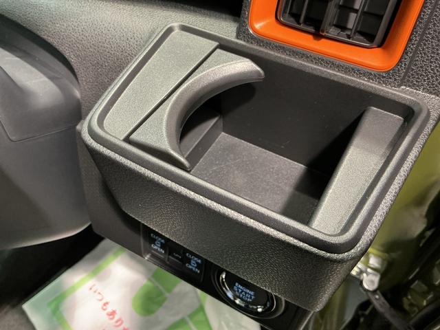 タント ファンクロス パーキングセンサー 衝突軽減システム 両側オートドア シートヒータ オートLED レーンキープアシスト LEDヘットライト キーレスエントリー スマートキ- オートライト ベンチシート(23枚目)