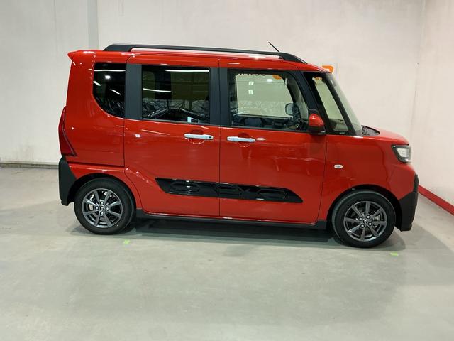 タント ファンクロス パーキングセンサー 衝突軽減システム 両側オートドア シートヒータ オートLED レーンキープアシスト LEDヘットライト キーレスエントリー スマートキ- オートライト ベンチシート(9枚目)