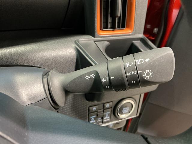 タント ファンクロス パーキングセンサー 衝突軽減システム 両側オートドア シートヒータ オートLED レーンキープアシスト LEDヘットライト キーレスエントリー スマートキ- オートライト ベンチシート(37枚目)