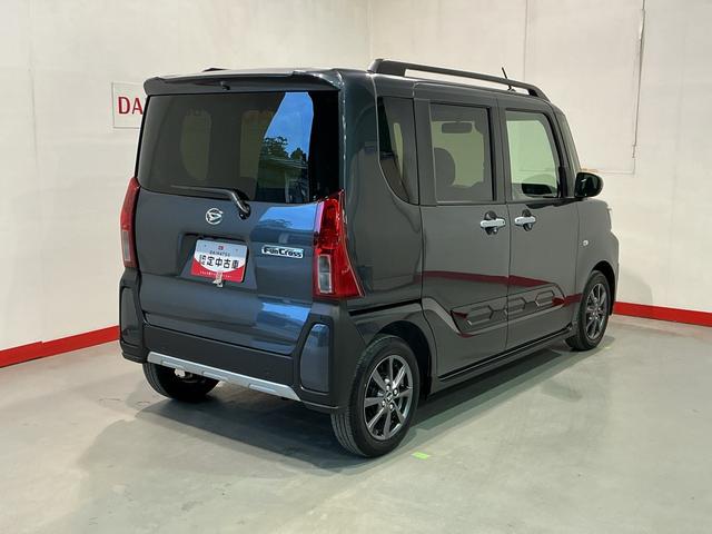 タント ファンクロス パーキングセンサー 衝突軽減システム 両側オートドア シートヒータ オートLED レーンキープアシスト LEDヘットライト キーレスエントリー スマートキ- オートライト ベンチシート(6枚目)