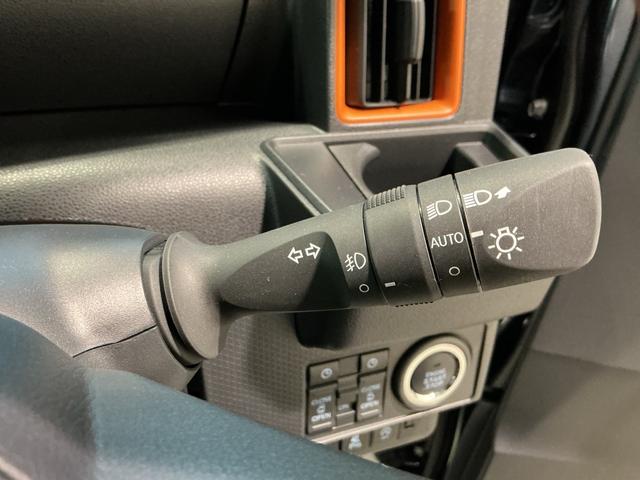 タント ファンクロス パーキングセンサー 衝突軽減システム 両側オートドア シートヒータ オートLED レーンキープアシスト LEDヘットライト キーレスエントリー スマートキ- オートライト ベンチシート(37枚目)