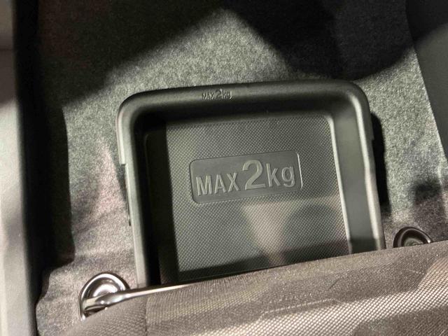 タフト Gターボ ダーククロムベンチャー 車線逸脱警報装置 衝突回避支援ブレーキ シートヒータ 電動格納ドアミラー 安全ボディ LED ムーンルーフ アイドリンストップ オートハイビーム ターボ車 セキュリティ スマートキー キーフリー(19枚目)