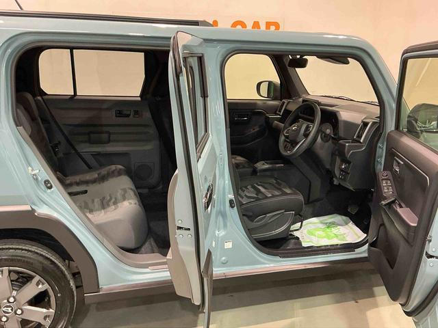 タフト Gターボ ダーククロムベンチャー 車線逸脱警報装置 衝突回避支援ブレーキ シートヒータ 電動格納ドアミラー 安全ボディ LED ムーンルーフ アイドリンストップ オートハイビーム ターボ車 セキュリティ スマートキー キーフリー(33枚目)