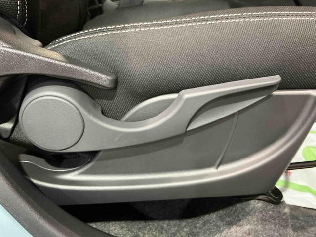 タフト Gターボ ダーククロムベンチャー 車線逸脱警報装置 衝突回避支援ブレーキ シートヒータ 電動格納ドアミラー 安全ボディ LED ムーンルーフ アイドリンストップ オートハイビーム ターボ車 セキュリティ スマートキー キーフリー(35枚目)