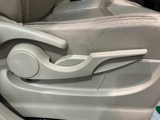ムーヴ Ｘ　ＳＡＩＩ　衝突被害軽減ブレーキ　Ｂカメラ　盗難防止　ナビＴＶ　レーンキープアシスト　電動格納ミラー　横滑り防止装置　助手席エアバッグ　ベンチシート　キーレス　衝突安全ボディ　スマキー　ＡＢＳ　ＥＴＣ（16枚目）