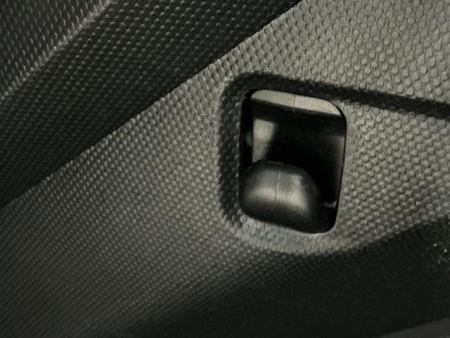 タフト Ｇ　クロムベンチャー　衝突軽減装置　Ｓヒーター　パークセンサー　Ｂカメラ　電動格納式ミラー　車線逸脱警報装置　サンル－フ　ＩＳＴＯＰ　ドラレコ　ＬＥＤヘッドライト　オートマチックハイビーム　ナビＴＶ（31枚目）