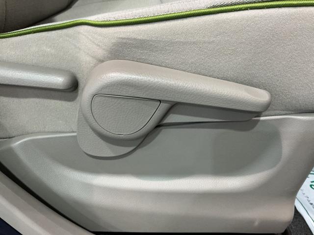 ムーヴコンテ Ｇ　ＮＡＶＩ　ナビゲーションシステム　バックカメラ　社外アルミホイール　フォグランプ　アイドリングストップ機能　オートエアコン（13枚目）