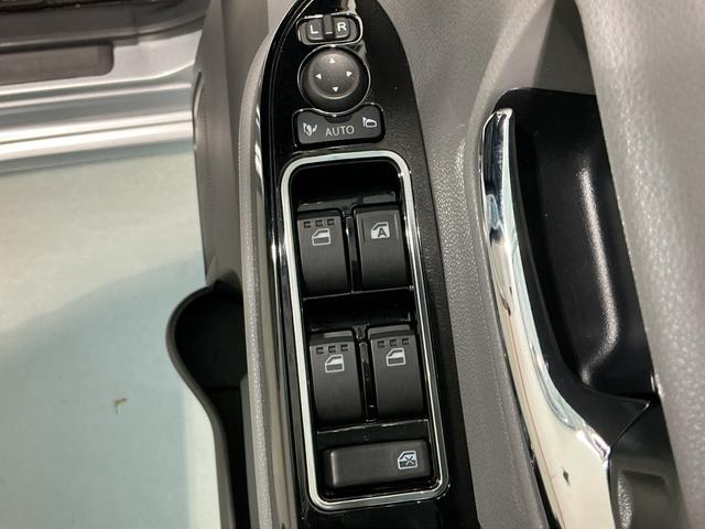 タント カスタムXセレクション コーナーソナー Wパワースライドドア 衝突軽減システム アルミ 衝突安全ボディ オートハイビーム LEDヘッド 前席シートヒーター オートライト レーンアシスト キーフリー スマートキー(31枚目)