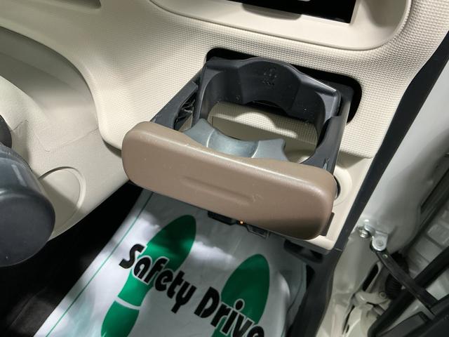 ムーヴキャンバス ＧメイクアップＶＳ　ＳＡＩＩＩ　踏み間違え防止　横滑り防止機能　パノラミックビューモニター　ＥＴＣ車載器　衝突安全ボディ　電動格納ミラー　ＬＥＤライト　キーフリーシステム　ドライブレコーダー　メモリーナビ　ナビＴＶ　ベンチシート（26枚目）