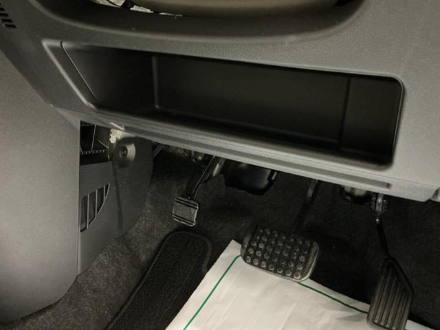 ムーヴキャンバス ＧメイクアップＶＳ　ＳＡＩＩＩ　踏み間違え防止　横滑り防止機能　パノラミックビューモニター　ＥＴＣ車載器　衝突安全ボディ　電動格納ミラー　ＬＥＤライト　キーフリーシステム　ドライブレコーダー　メモリーナビ　ナビＴＶ　ベンチシート（27枚目）