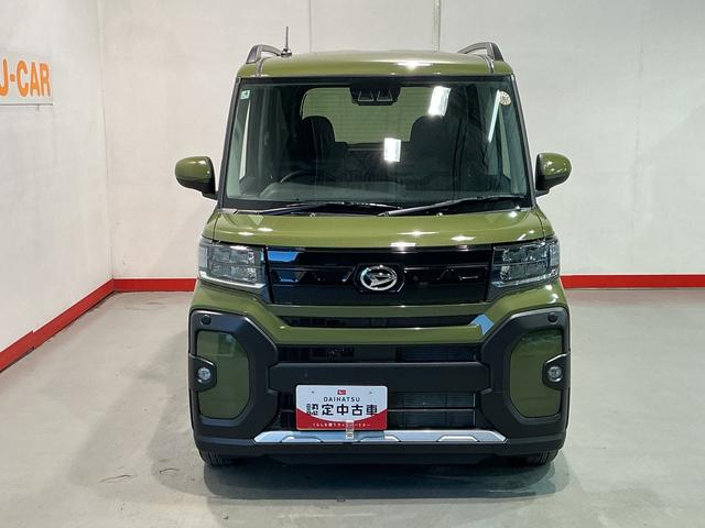 タント ファンクロス パーキングセンサー 衝突軽減システム 両側オートドア シートヒータ オートLED レーンキープアシスト LEDヘットライト キーレスエントリー スマートキ- オートライト ベンチシート(8枚目)