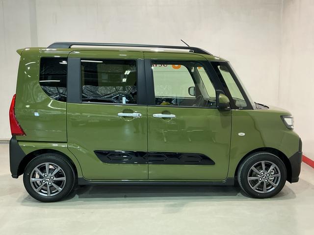 タント ファンクロス パーキングセンサー 衝突軽減システム 両側オートドア シートヒータ オートLED レーンキープアシスト LEDヘットライト キーレスエントリー スマートキ- オートライト ベンチシート(10枚目)