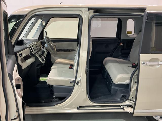 ムーヴキャンバス Ｇメイクアップ　ＳＡＩＩ　両側自動スライドドア　電動ミラー　ナビ＆ＴＶ　衝突回避支援　オートマチックハイビーム　リアカメラ　キーフリーキー　プッシュスタートスマートキー　ＬＥＤ　Ｗエアバック　イモビ　オートライト（13枚目）