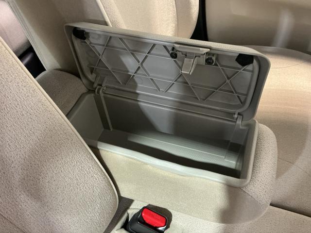 ムーヴキャンバス Ｇメイクアップ　ＳＡＩＩ　両側自動スライドドア　電動ミラー　ナビ＆ＴＶ　衝突回避支援　オートマチックハイビーム　リアカメラ　キーフリーキー　プッシュスタートスマートキー　ＬＥＤ　Ｗエアバック　イモビ　オートライト（29枚目）