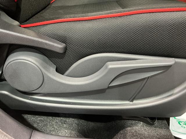 ロッキー Ｘ　オートハイビーム　シートヒーター　全方位カメラ　電動格納ドアミラー　バックモニター　ＬＥＤヘッドライト　車線逸脱警報　イモビライザ　コーナーセンサー　ドラレコ　アルミホイール（16枚目）