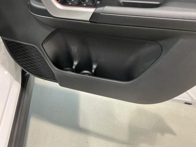 ロッキー Ｘ　オートハイビーム　シートヒーター　全方位カメラ　電動格納ドアミラー　バックモニター　ＬＥＤヘッドライト　車線逸脱警報　イモビライザ　コーナーセンサー　ドラレコ　アルミホイール（25枚目）