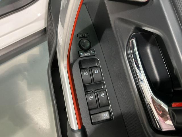 ロッキー Ｘ　オートハイビーム　シートヒーター　全方位カメラ　電動格納ドアミラー　バックモニター　ＬＥＤヘッドライト　車線逸脱警報　イモビライザ　コーナーセンサー　ドラレコ　アルミホイール（32枚目）