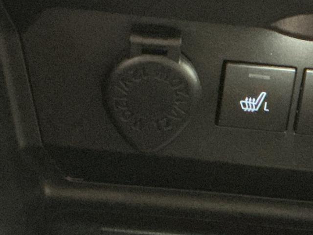 ロッキー プレミアムＧ　ＨＥＶ　バックカメラ付き　電動格納式ドアミラー　追従式クルーズコントロール　衝突被害軽減　盗難防止　衝突安全ボディ　アルミホイル　ＬＥＤライト　ＥＴＣ付　オートＬＥＤ　Ｓヒーター　ＴＶ（38枚目）