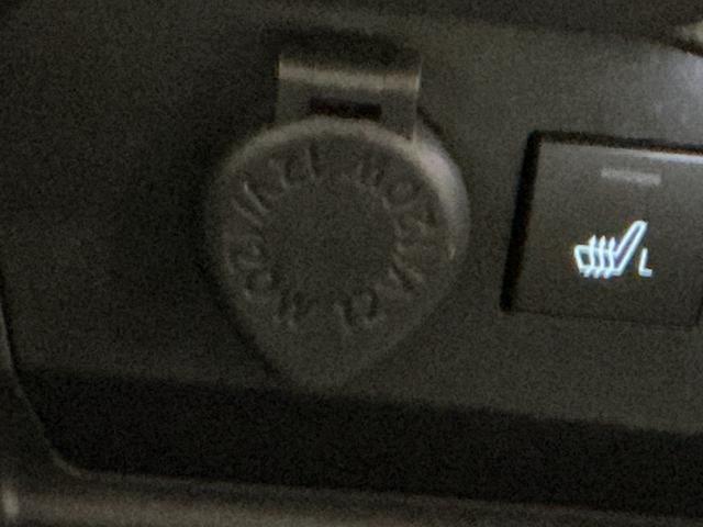 ロッキー プレミアムG HEV バックカメラ付き 電動格納式ドアミラー 衝突被害軽減 盗難防止 衝突安全ボディ ドラレコ アルミホイル LEDライト ETC付 Sヒーター スマートキー ナビTV アイドリングストップ(35枚目)