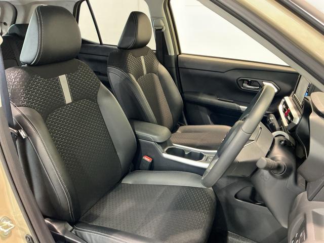 ロッキー プレミアムＧ　ＨＥＶ　電動格納式ドアミラー　追従式クルーズコントロール　衝突被害軽減　盗難防止　衝突安全ボディ　アルミホイル　ＬＥＤライト　ＥＴＣ付　オートＬＥＤ　Ｓヒーター　スマートキー　ナビＴＶ　キーフリー（10枚目）