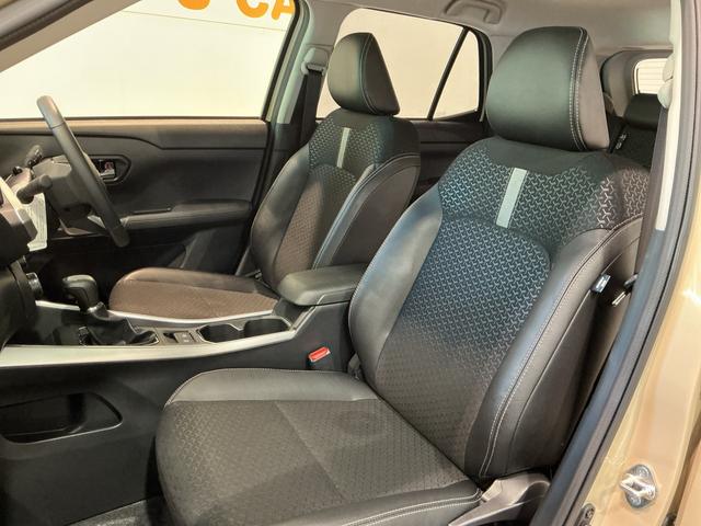 ロッキー プレミアムＧ　ＨＥＶ　電動格納式ドアミラー　追従式クルーズコントロール　衝突被害軽減　盗難防止　衝突安全ボディ　アルミホイル　ＬＥＤライト　ＥＴＣ付　オートＬＥＤ　Ｓヒーター　スマートキー　ナビＴＶ　キーフリー（12枚目）