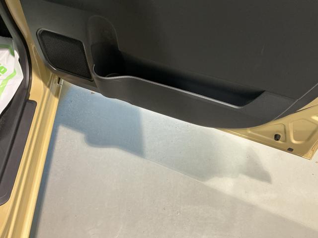 タント X アイドリングストップ車 ブレーキサポート 電動ミラー スマートキーシステム LEDライト キーレスキー 車線逸脱警報 オートハイビーム 片側電動両側スライドドア 盗難警報装置 Pソナー(27枚目)