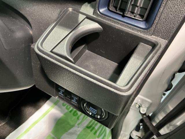 タント カスタムＸ　３６０°カメラ　衝突軽減ブレーキ　リアコーナーセンサー　車線逸脱防止　アイドリングストップ機能　ＴＶ　盗難警報装置　ＬＥＤ　キーレスエントリー　前席シートヒーター　オートＬＥＤ　スマキー（29枚目）