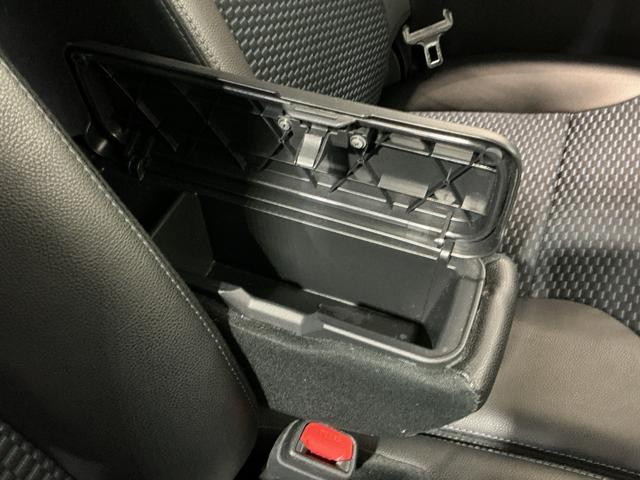 タント カスタムＸ　３６０°カメラ　衝突軽減ブレーキ　リアコーナーセンサー　車線逸脱防止　アイドリングストップ機能　ＴＶ　盗難警報装置　ＬＥＤ　キーレスエントリー　前席シートヒーター　オートＬＥＤ　スマキー（30枚目）