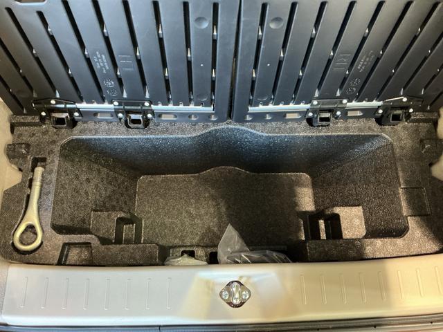 ムーヴ Ｌ　ＳＡＩＩＩ　電動格納・電動ミラー　ＡＵＴＯライト　車線逸脱　ＶＳＣ　ｉ－ＳＴＯＰ　盗難防止　キーレスエントリーシステム　Ｗエアバッグ　バックモニター　ハイビームアシスト　フロントベンチシート（17枚目）