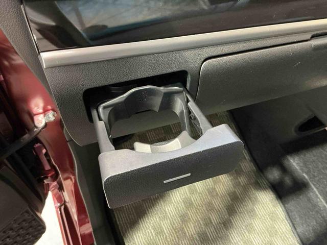 ムーヴ カスタム　ＲＳ　ハイパーリミテッドＳＡＩＩＩ　運転席シートヒーター　オートハイビーム　衝突安全ボディ　セキュリティアラーム　ＬＥＤヘッドライト　ドラレコ　キーフリーシステム　ナビＴＶ　アイドリングストップ　オートライト（11枚目）