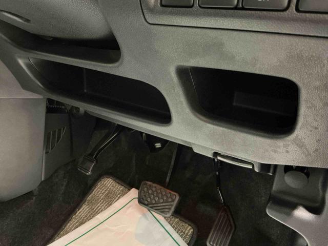 ムーヴ カスタム　ＲＳ　ハイパーリミテッドＳＡＩＩＩ　運転席シートヒーター　オートハイビーム　衝突安全ボディ　セキュリティアラーム　ＬＥＤヘッドライト　ドラレコ　キーフリーシステム　ナビＴＶ　アイドリングストップ　オートライト（20枚目）