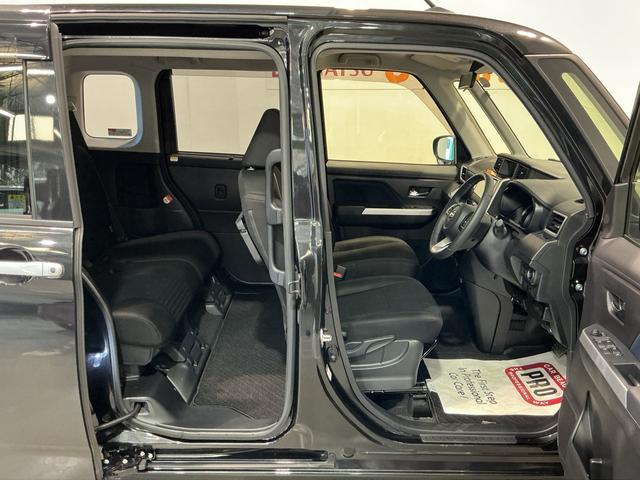 トール カスタムＧ　パノラマモニター　助手席エアバッグ　ＬＥＤライト　キーレス　Ｉストップ　電格ミラー　ハイビームアシスト　Ａライト　イモビ　前席シートヒーター　ＥＳＣ　ＥＴＣ　エアバック（6枚目）