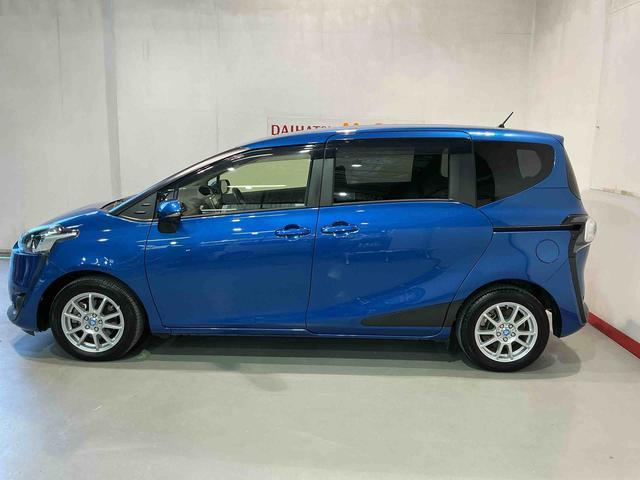 シエンタ Ｇ　ナビ・ＴＶ　スマートキープッシュスタート　電動格納式ドアミラー　アイドリングＳ　リアカメラ　　衝突安全ボディ　ＥＴＣ　運転席エアバック　キーフリーシステム　ＡＢＳ　社外アルミホイール（7枚目）