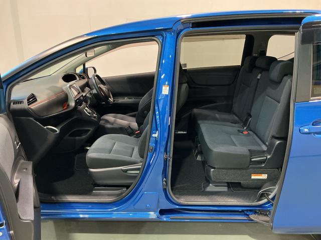 シエンタ Ｇ　ナビ・ＴＶ　スマートキープッシュスタート　電動格納式ドアミラー　アイドリングＳ　リアカメラ　　衝突安全ボディ　ＥＴＣ　運転席エアバック　キーフリーシステム　ＡＢＳ　社外アルミホイール（8枚目）