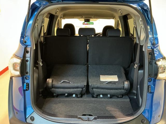 シエンタ Ｇ　ナビ・ＴＶ　スマートキープッシュスタート　電動格納式ドアミラー　アイドリングＳ　リアカメラ　　衝突安全ボディ　ＥＴＣ　運転席エアバック　キーフリーシステム　ＡＢＳ　社外アルミホイール（17枚目）