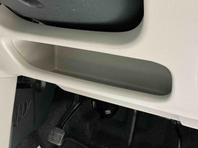 キャスト スタイルＸ　リミテッド　ＳＡＩＩＩ　雹害あり　電格ミラー　ナビ＆ＴＶ　メンテナンスノート　ドライブレコーダー　安全ボディ　バックカメラ　ＥＴＣ車載器　オートハイビーム　アイドリングストップ機能　キーフリーキー　オートライト（20枚目）