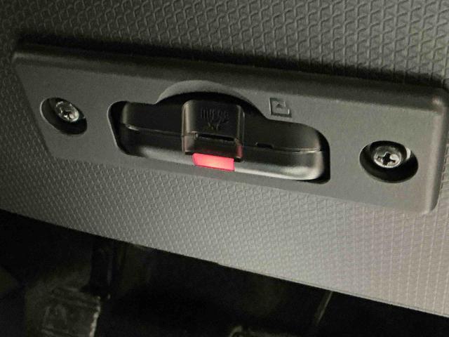 タント カスタムXスタイルセレクション ブレーキサポート 電動格納式ドアミラー パーキングセンサー レーンキープ AUTOライト Iストップ ナビTV シートヒータ LEDライト スマートキー 横滑り防止 ドライブレコーダー(19枚目)