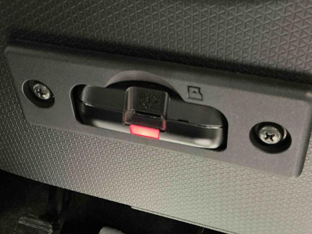 タント Ｘ　ドライブレコーダ　アイドリングストップ車　ブレーキサポート　電動ミラー　ナビＴＶ　スマートキーシステム　ＥＴＣ車載器　ＬＥＤライト　キーレスキー　Ｂカメラ　車線逸脱警報　メモリナビ　オートハイビーム（25枚目）