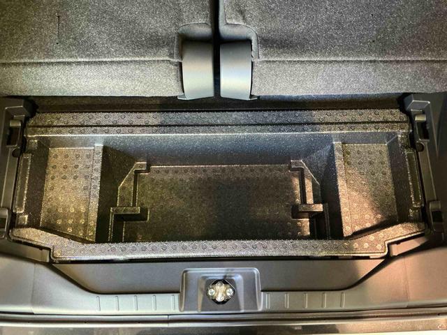 タント カスタムＸ　衝突軽減ブレーキ　リアコーナーセンサー　車線逸脱防止　アイドリングストップ機能　ナビＴＶ　盗難警報装置　ＬＥＤ　ＥＴＣ　キーレスエントリー　前席シートヒーター　スマートキー（38枚目）