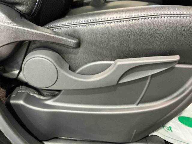 タント カスタムＸ　衝突軽減ブレーキ　リアコーナーセンサー　車線逸脱防止　アイドリングストップ機能　ナビＴＶ　盗難警報装置　ＬＥＤ　ＥＴＣ　キーレスエントリー　前席シートヒーター　スマートキー（44枚目）