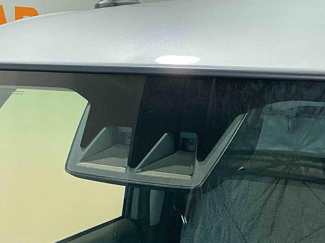 ムーヴキャンバス ストライプスＸ　電動ミラー　衝突被害軽減ブレーキ　両側オートスライドドア　コーナーセンサー　衝突安全ボディ　オートハイビーム　オートライト　盗難防止システム　キーフリーシステム　レーンアシスト（3枚目）