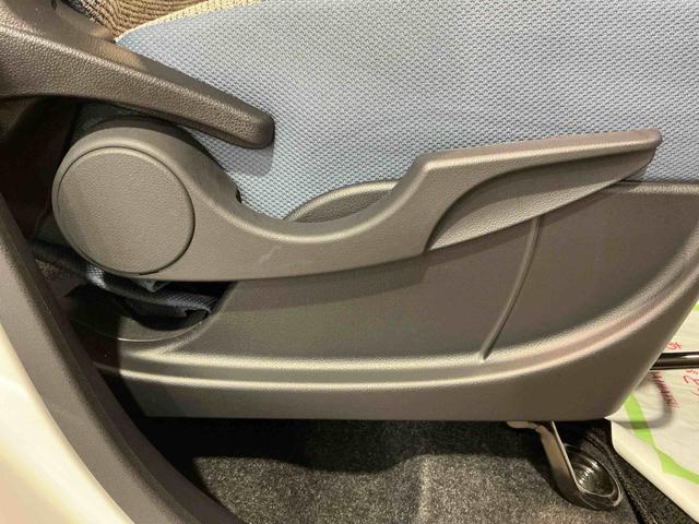 ムーヴキャンバス ストライプスＸ　電動ミラー　衝突被害軽減ブレーキ　両側オートスライドドア　コーナーセンサー　衝突安全ボディ　オートハイビーム　オートライト　盗難防止システム　キーフリーシステム　レーンアシスト（33枚目）